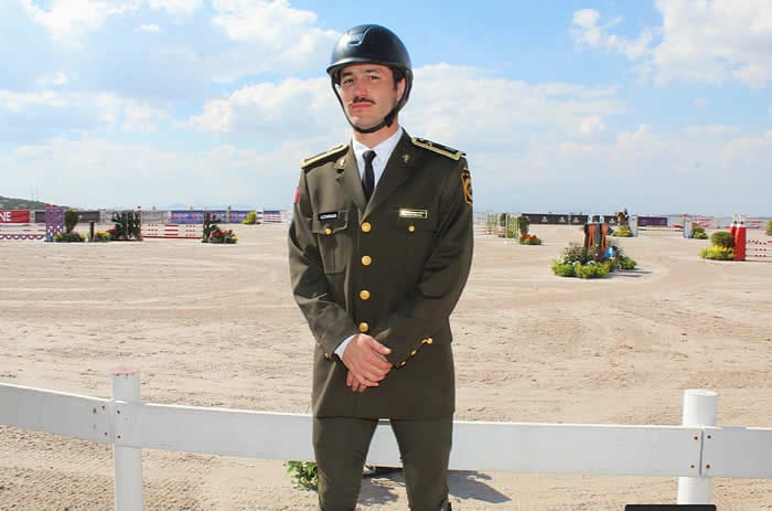 El jinete Olímpico mexicano Andrés Azcárraga, se unió a las filas del equipo ecuestre de la SEDENA