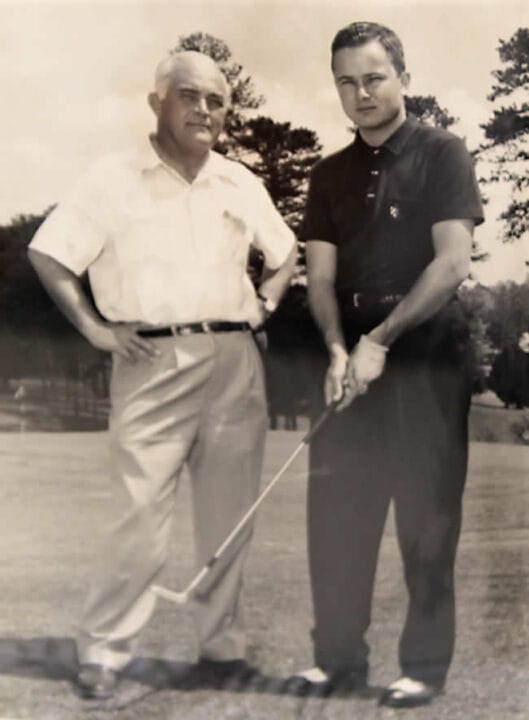 Bill con su entrenador de Golf “Dumpy Haieler”