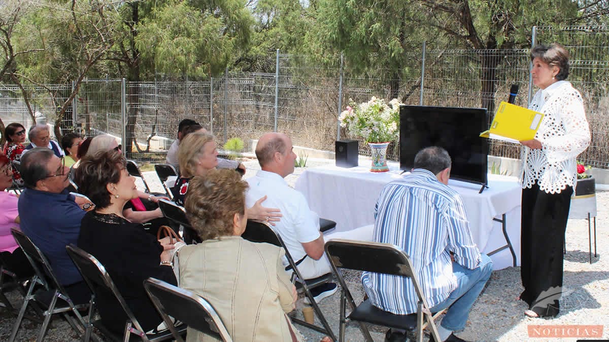 Consuelo Pillot, esposa de Bill, agradeció la presencia de todos los amigos y vecinos que la acompañaron