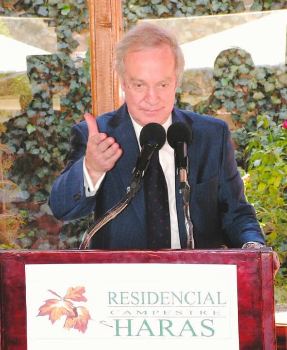 José Ramón Fernández en Haras, habla sobre el proyecto del fraccionamiento y agradece su nombramiento